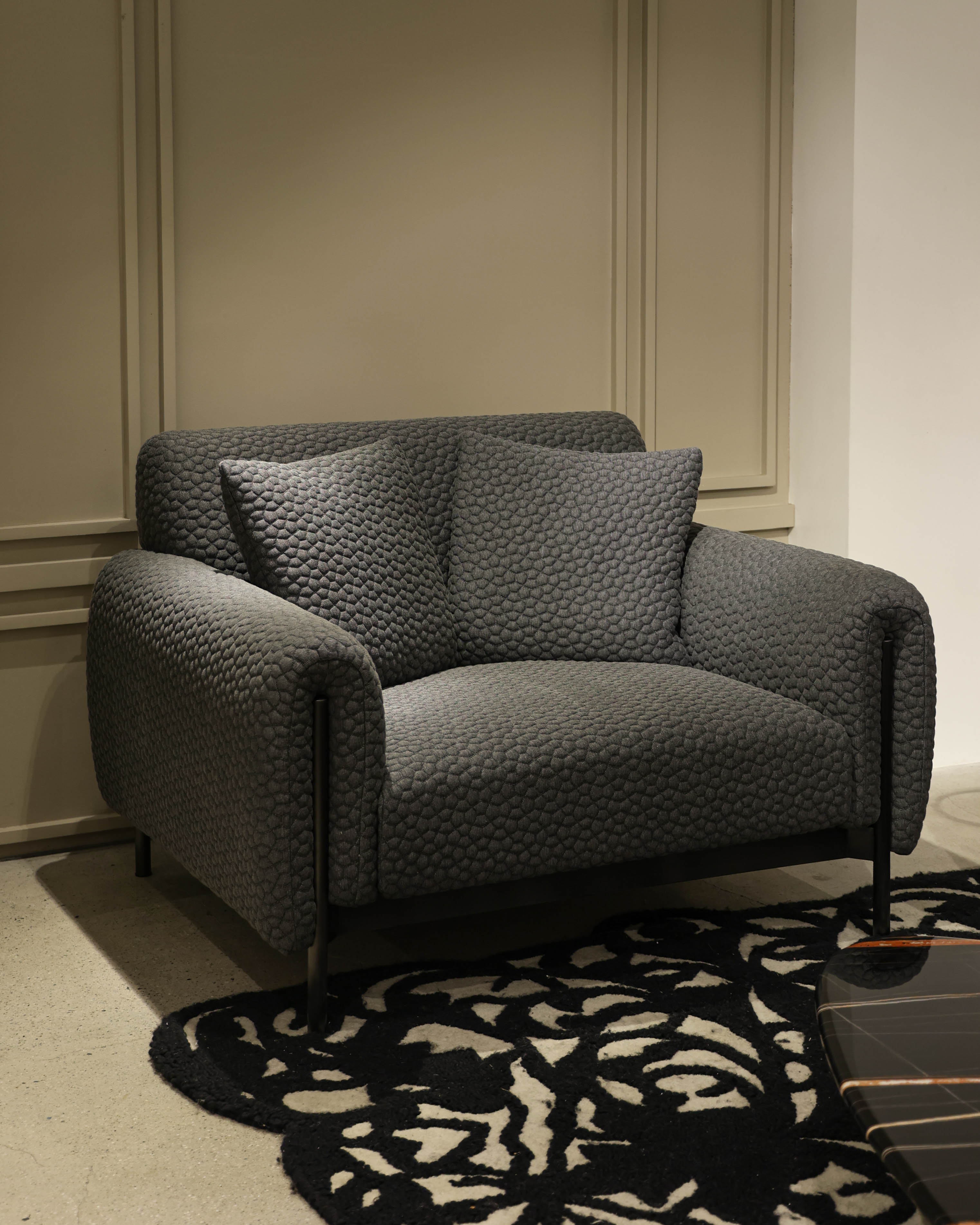 Colubrino Armchair