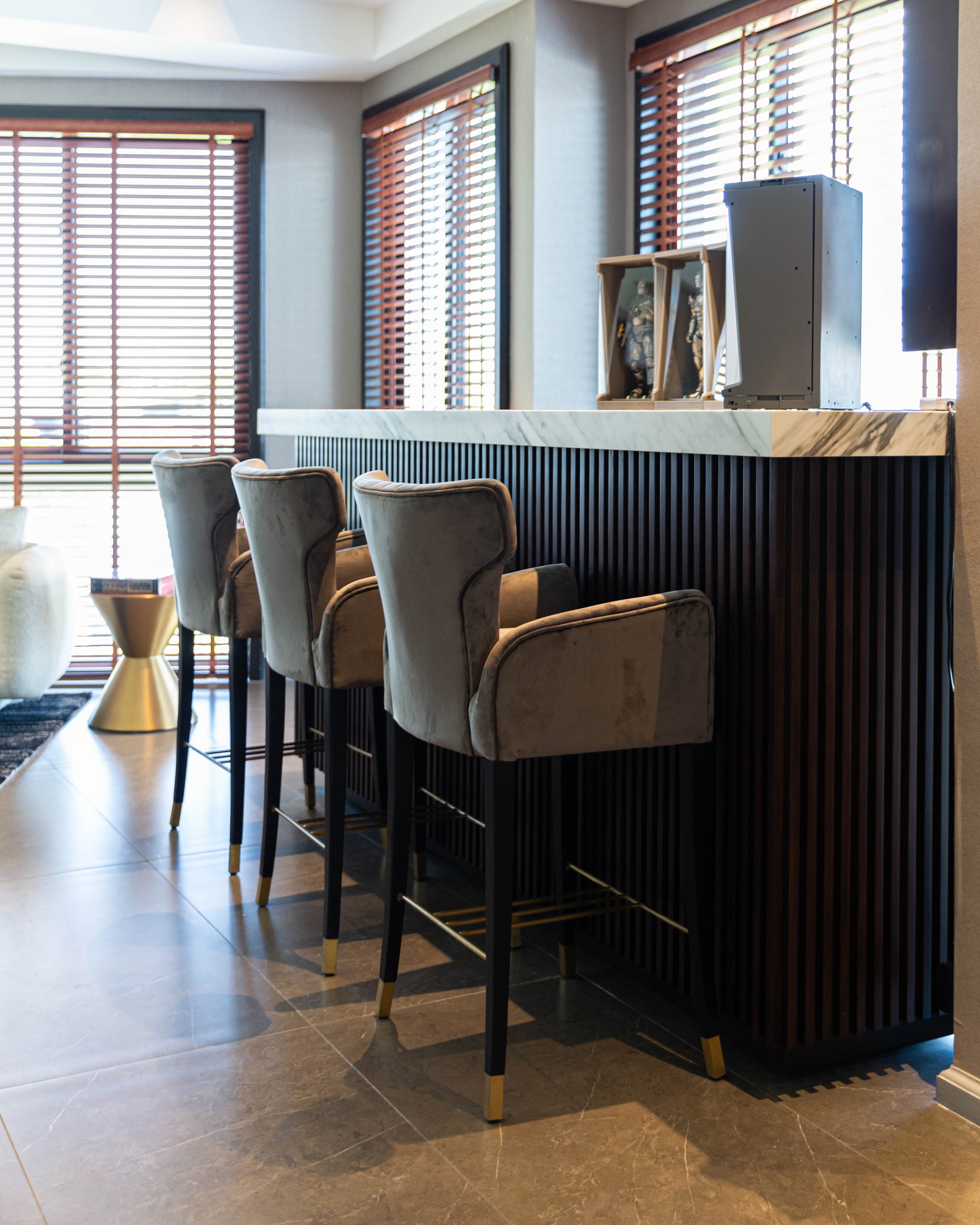 Elliot Bar Chair